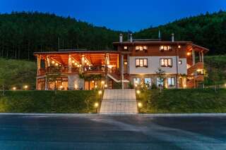 Отель Alpine Garden Hotel (Trayanovi Dvori) Симитти