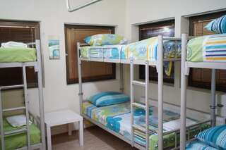 Хостелы Hostel Plovdiv Пловдив Односпальная кровать в общем номере с 6 кроватями-9