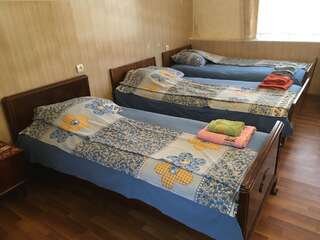 Хостелы Guest House GarniResthost Гарни Кровать в общем 6-местном номере для мужчин и женщин-2