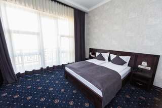 Отель Amberd Hotel Бюракан Двухместный номер Делюкс с 1 кроватью и видом на Арарат-24