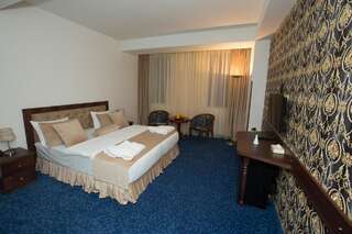Отель Faria Boutique Hotel Цахкадзор Улучшенный двухместный номер с 1 кроватью-4