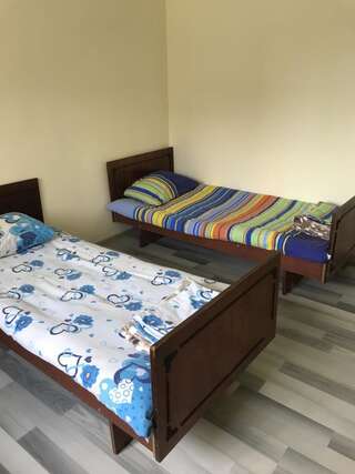 Хостелы Lake Sevan Hostel Севан Спальное место на двухъярусной кровати в общем номере для мужчин и женщин-12