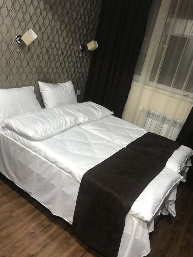 Отель Mikayelyan Mini Hotel Ереван-8