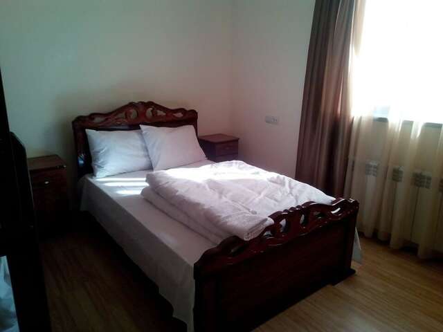 Отели типа «постель и завтрак» J&S Hotel Ванадзор-32