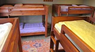 Гостиница Хостел Годзиллас Суздаль Спальное место на двухъярусной кровати в общем номере для мужчин и женщин-2