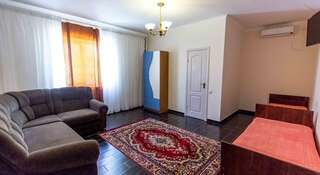 Гостиница Guest house Sofia on Yuzhnoberezhnaya 95 Судак Люкс с террасой-5