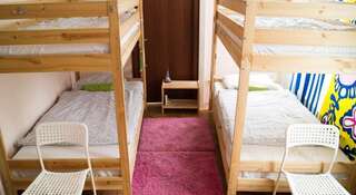 Гостиница Лайк Хостел Омск Омск Спальное место на двухъярусной кровати в общем номере для женщин-2