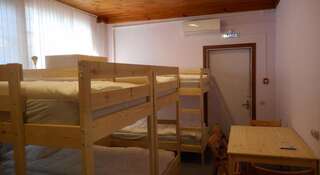 Гостиница Hostel Tambovsky Volk Тамбов Кровать в общем 8-местном номере-1