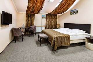 Отель HOTEL&SPA BARCELONA Ульяновск Двухместный мансардный с кроватью King-size-1
