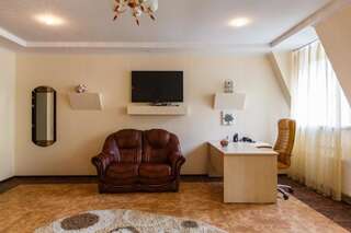 Гостевой дом Guest House Hotel Мозырь Улучшенный люкс-4