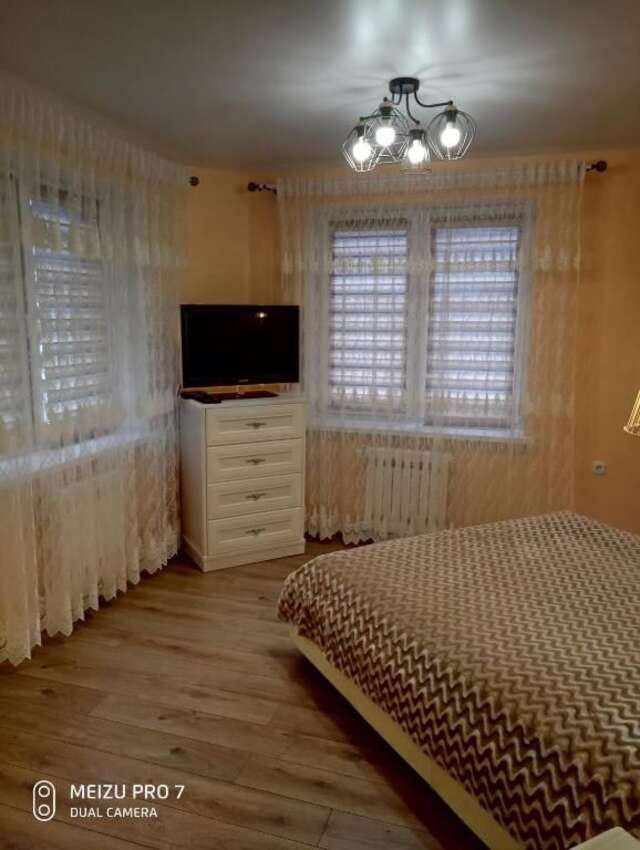 Апартаменты Apartment on Zhaloytskaga 35 Пинск-26