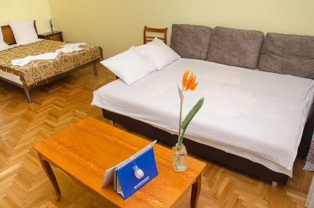 Апартаменты Apartament na Adamkovskoy Брест-4