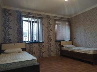 Гостевой дом VM Hostel Гянджа Дом с 4 спальнями-11