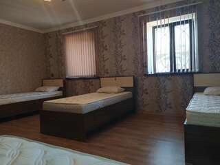 Гостевой дом VM Hostel Гянджа Дом с 4 спальнями-3