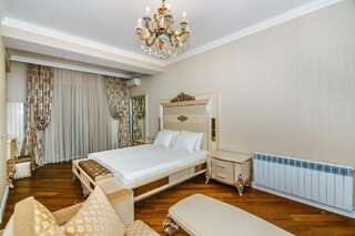 Апартаменты Nizami Street VIP Apartment Баку Апартаменты с 3 спальнями-96