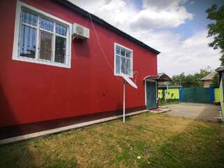 Виллы Red House with Garden Габала Вилла с видом на сад-54