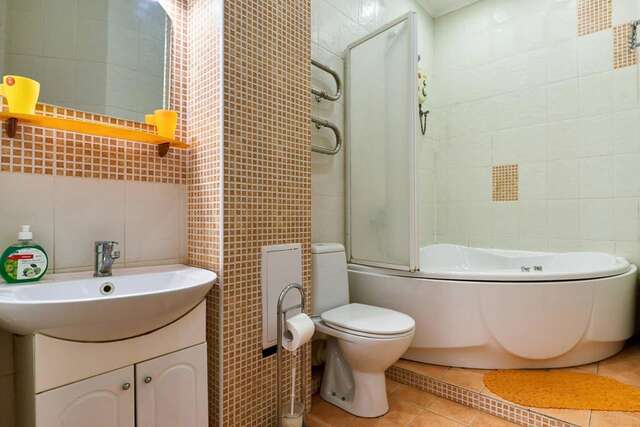 Апартаменты Home Hotel Apartments on Kontraktova Ploshcha Киев-20