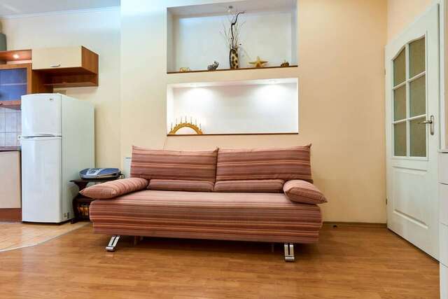 Апартаменты Home Hotel Apartments on Kontraktova Ploshcha Киев-32