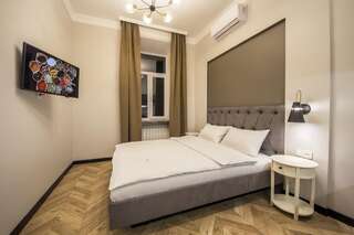 Апартаменты DayFlat Apartments Olimpiyska Area Киев Апартаменты-студио - ул. Антоновича, 24-1