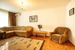 Апартаменты Apartment on Illyushy Kulyka at the Supermarket Fresh Херсон Люкс с балконом-87