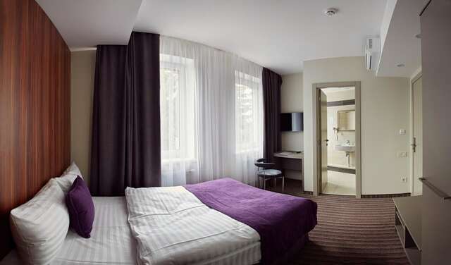 Отель Boutique Hotel Central Ровно-15