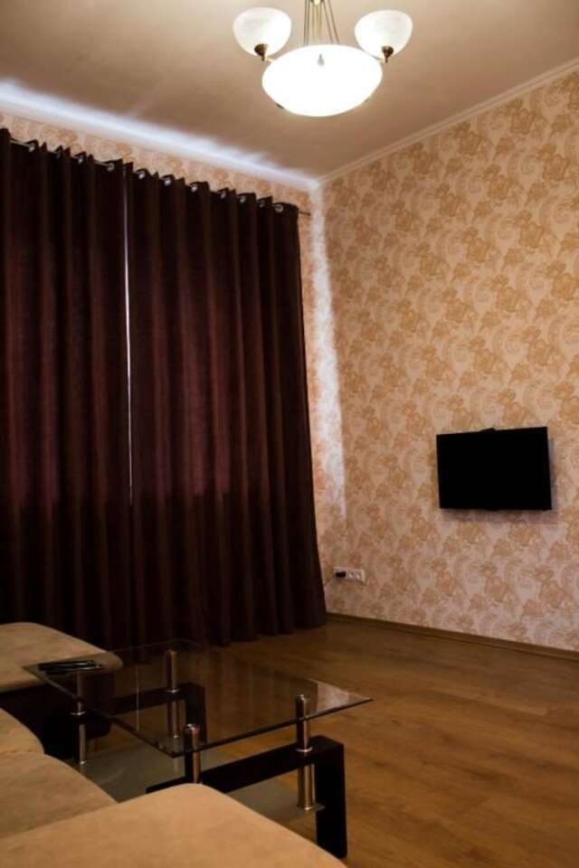 Апартаменты 2 Rooms Apt on Metallurgov 3 Запорожье-22