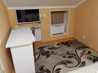 Гостевой дом Guest House Kherson Херсон Стандартный двухместный номер с 1 кроватью-11