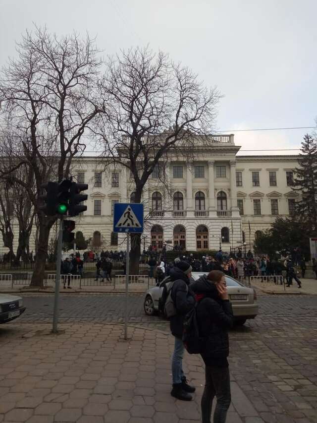 Апартаменты apartments Stepan Bandery Street, 37-2 lviv Львов-4