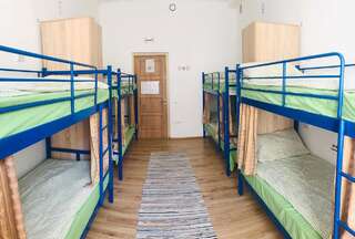 Хостелы Etno Hostel Львов Кровать в общем 8-местном номере для мужчин и женщин-4