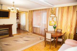 Апартаменты Lux apartment on Lermontova street with fireplace Запорожье Апартаменты-33