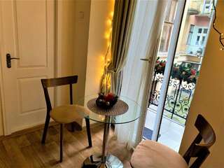 Апартаменты Glorious 3 room Apartment Near Old City Львов Апартаменты с 2 спальнями-70