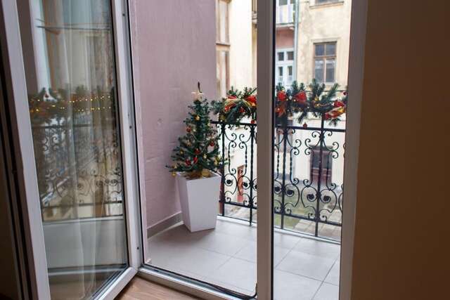 Апартаменты Glorious 3 room Apartment Near Old City Львов-51