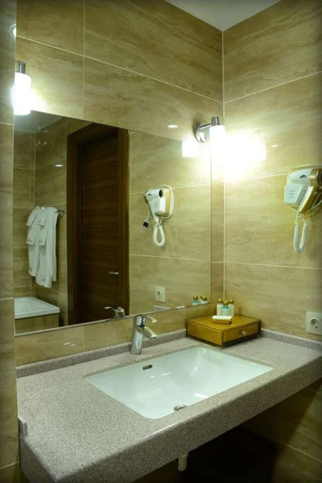 Отель Hotel Arai Plaza Тараз-8