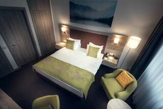 Отель Wyndham Garden Astana Нур-Султан Бизнес-люкс для некурящих с 1 кроватью размера «king-size»-2