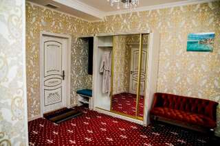 Отель Береке Qyzylorda Одноместный номер с собственной ванной комнатой-1