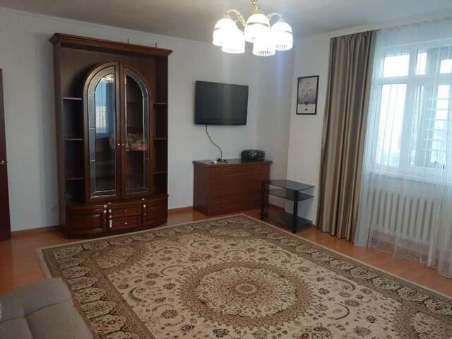 Апартаменты Cozy 2-bedroom apt near Beijin Palace and Baiterek Tower Нур-Султан-17