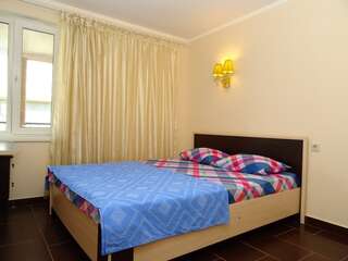 Гостиница Guest house Sofia on Yuzhnoberezhnaya 95 Судак Люкс 2х-комнатный-8