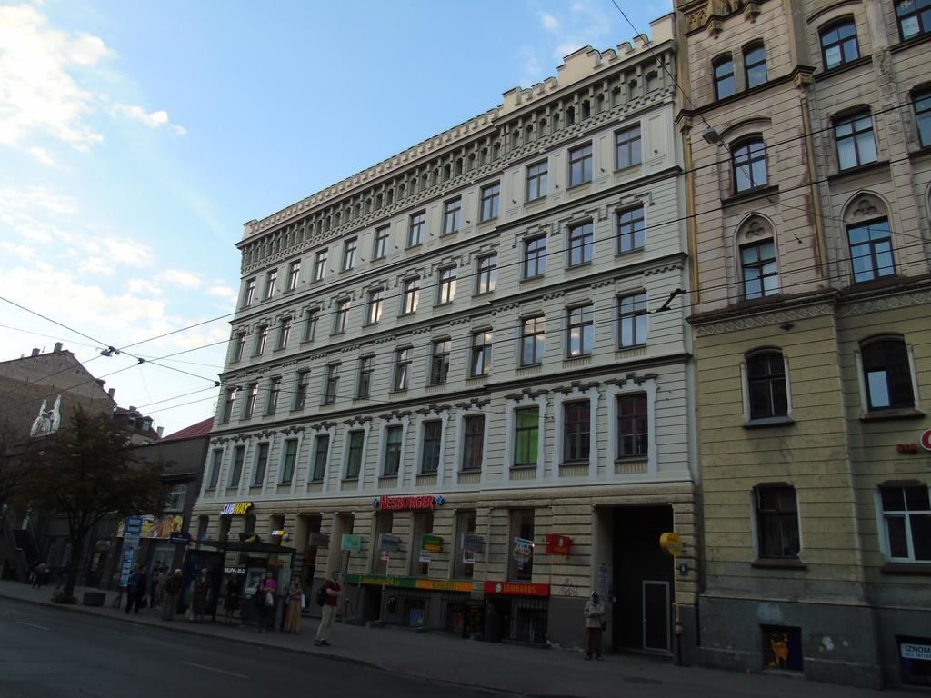 Хостелы Smart hostel center Рига-17