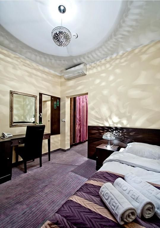 Отель Hotel Willa Adriana Плоцк-51