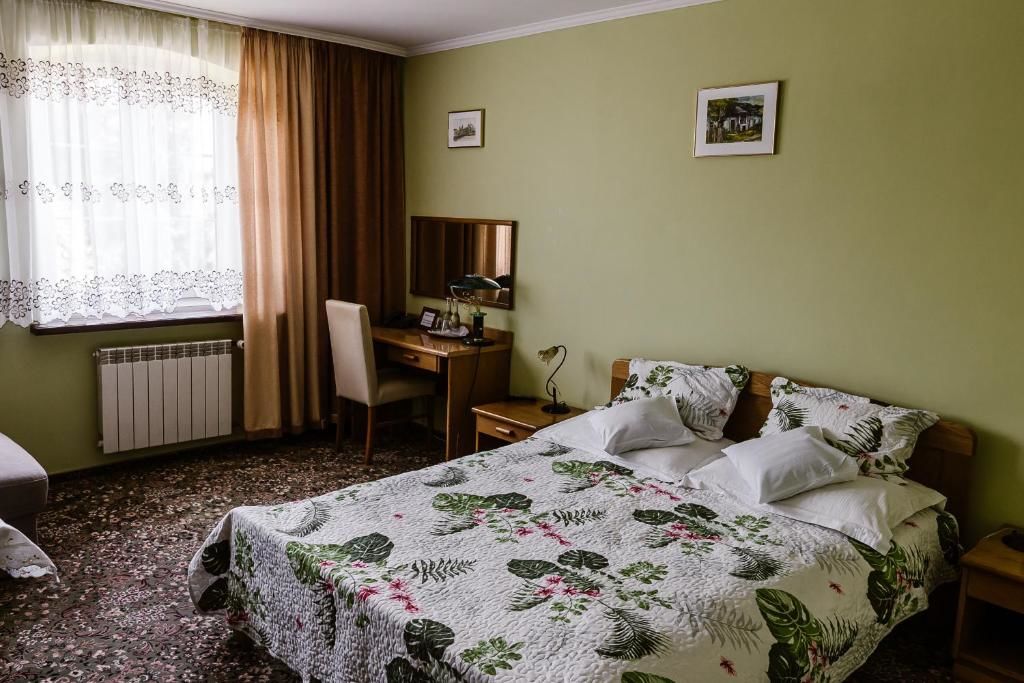 Отель Hotel Marko Пшемысль