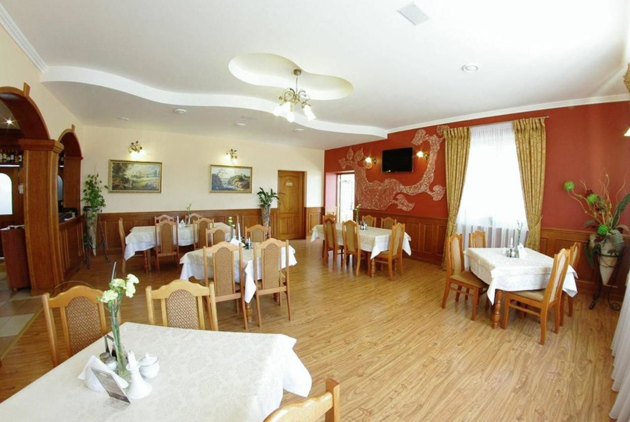 Отель Hotel Zajazd Polonez Tuczempy