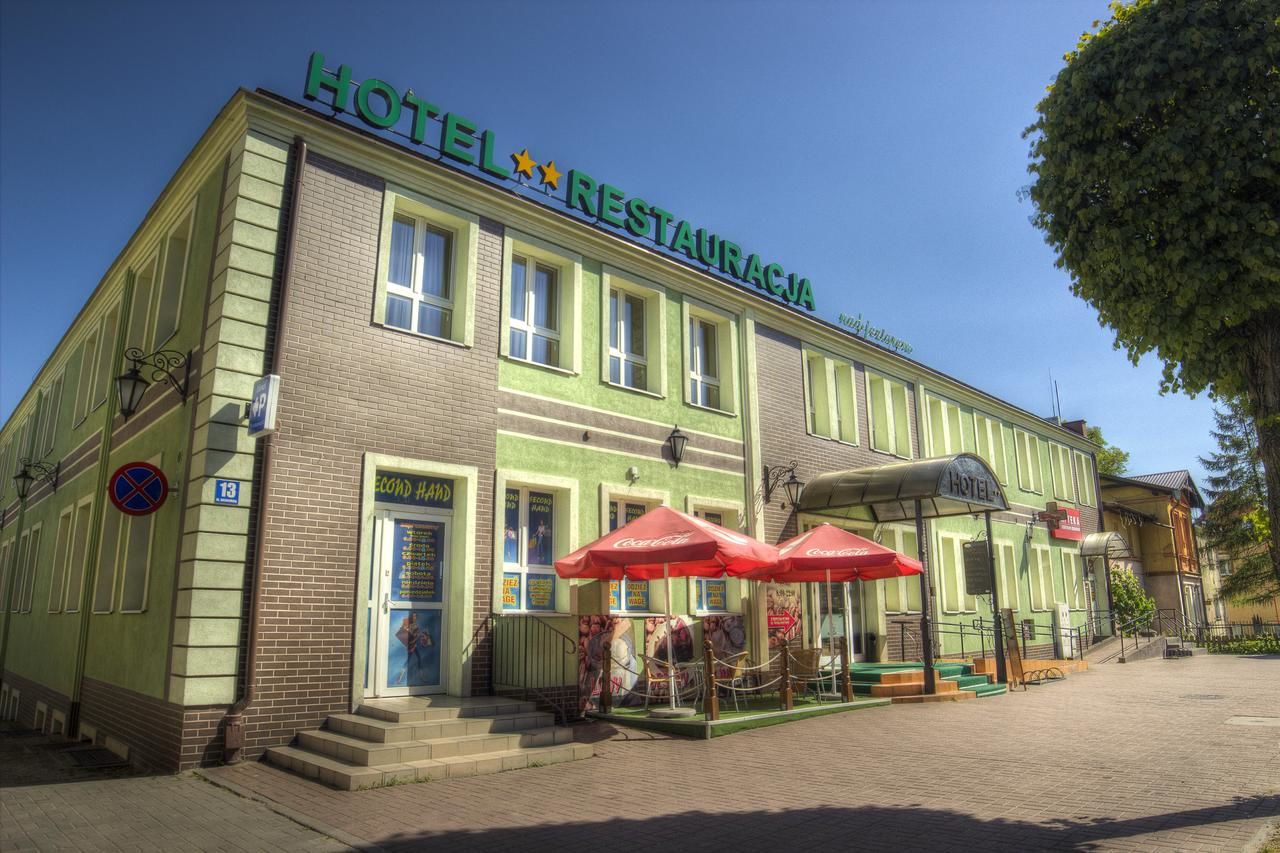 Отель Hotel i Restauracja Nad Jeziorem Члухув