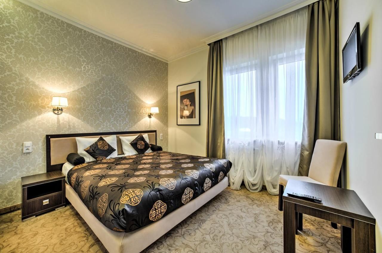 Гостиницы люблина. Отель Luxer. Номер Люксор. Lublin Poland Victoria Hotel.