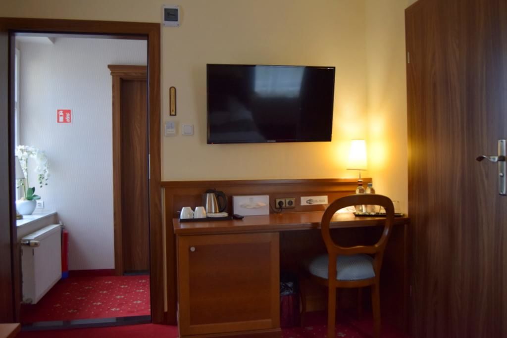 Отель Hotel Diamond w Białym Dworku Румя-41