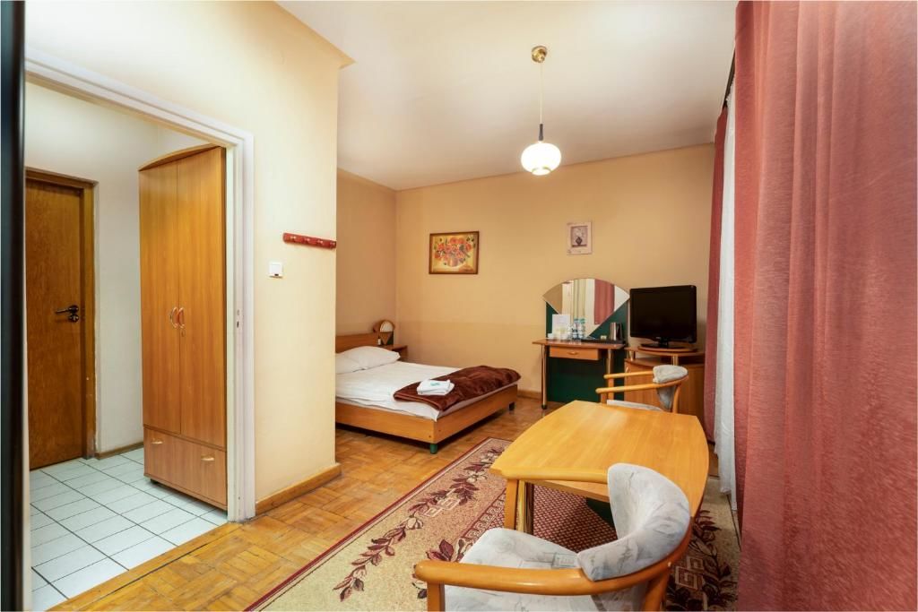 Отель Hotel Promien Скаржиско-Каменна-29