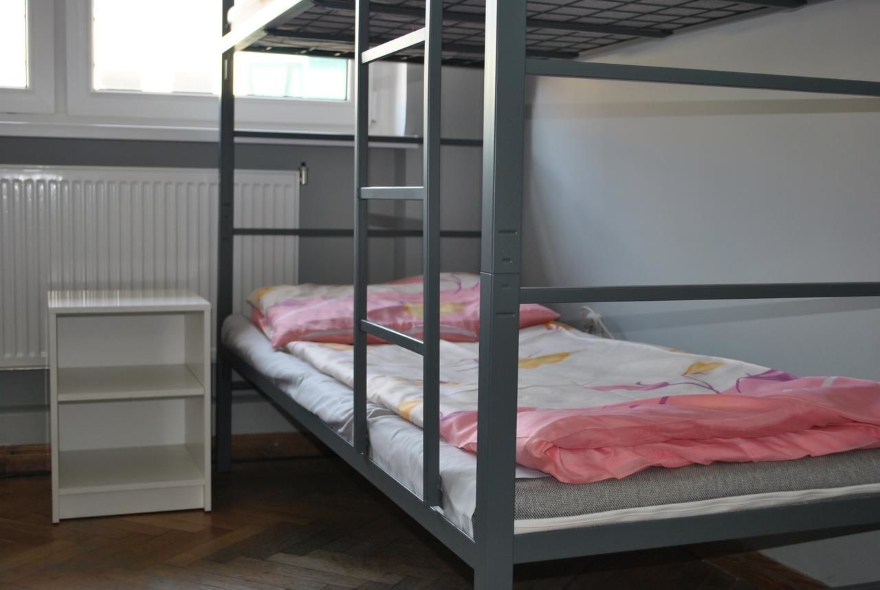 Хостелы Hostel pod Topolami Зелёна-Гура-34