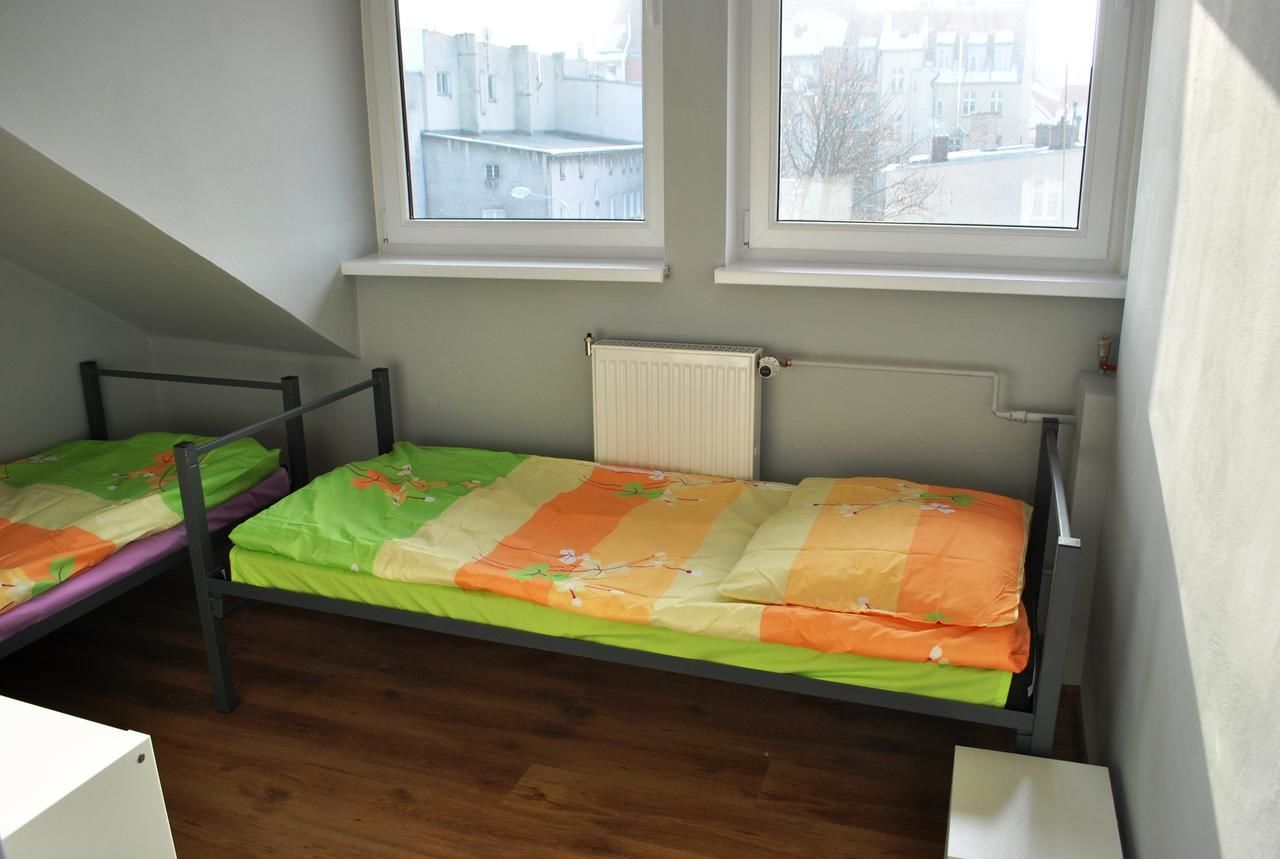 Хостелы Hostel pod Topolami Зелёна-Гура-44