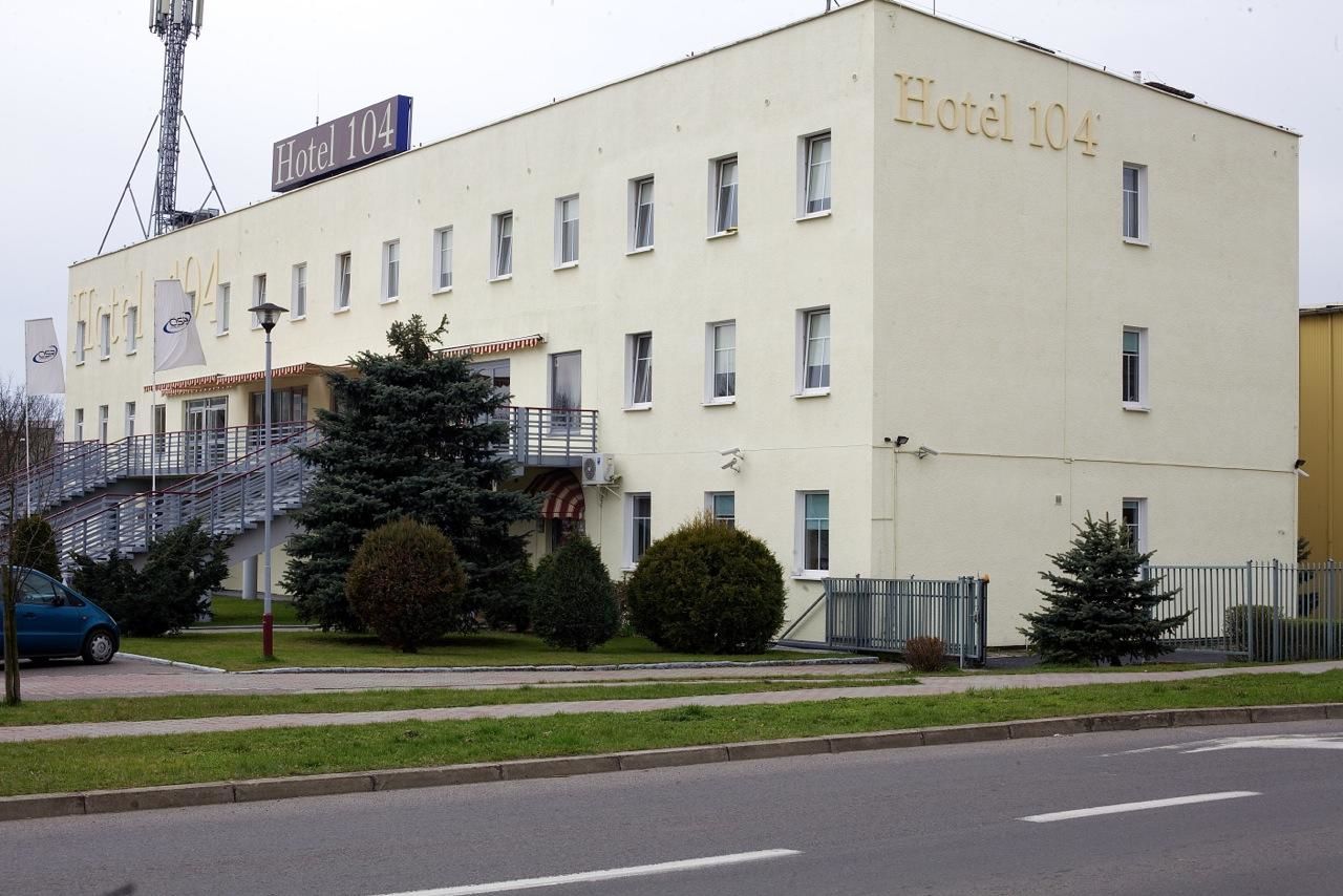 Отель Hotel 104 Старгард-28