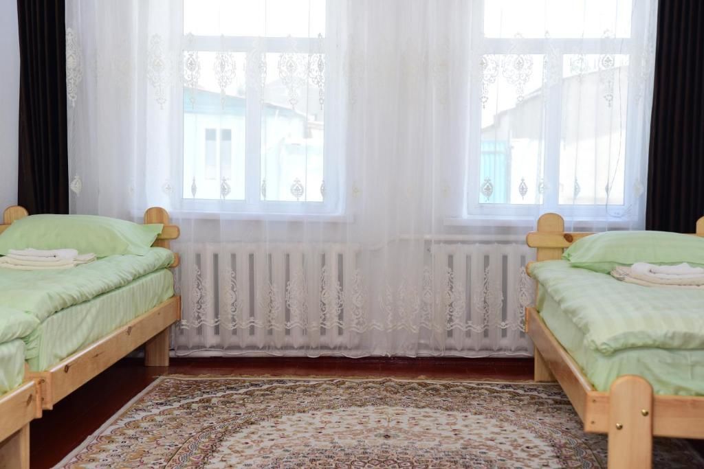 Отели типа «постель и завтрак» Sonun Hostel Каракол