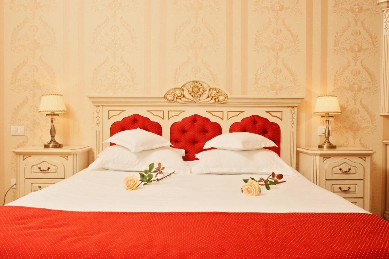 Отель Astoria Grand Hotel Орадя